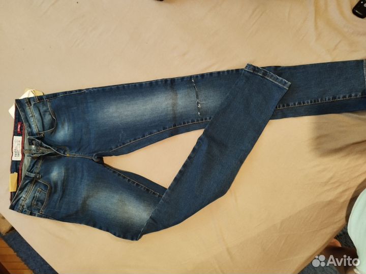 Джинсы