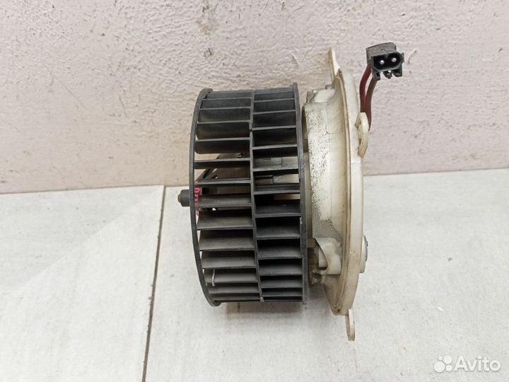 Моторчик печки Мерседес