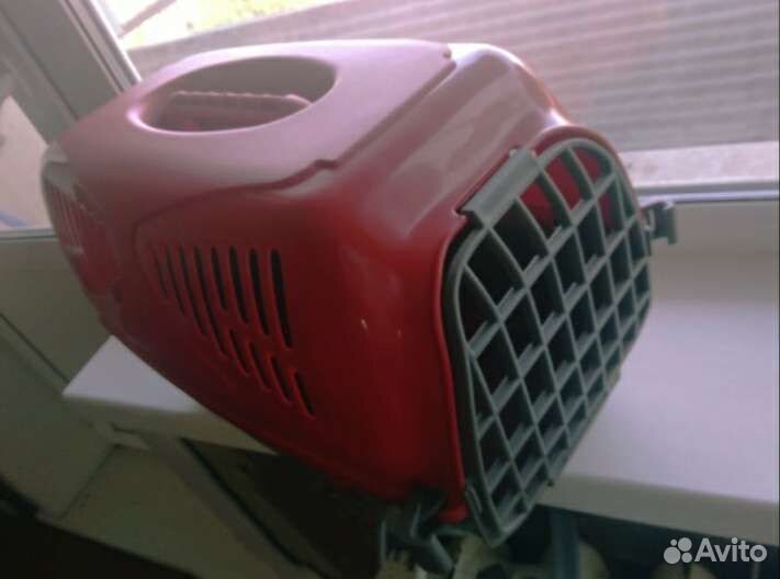 Переноска для кошек и собак