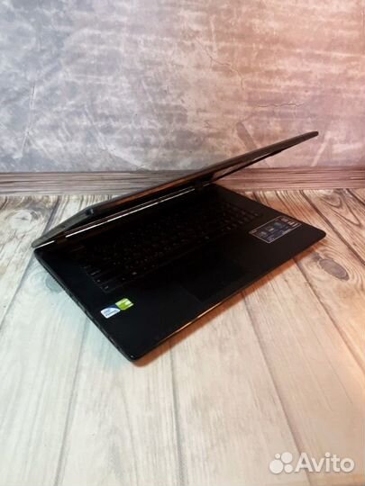 Ноутбук Asus / Pentium N2020 / 6gb DDR4