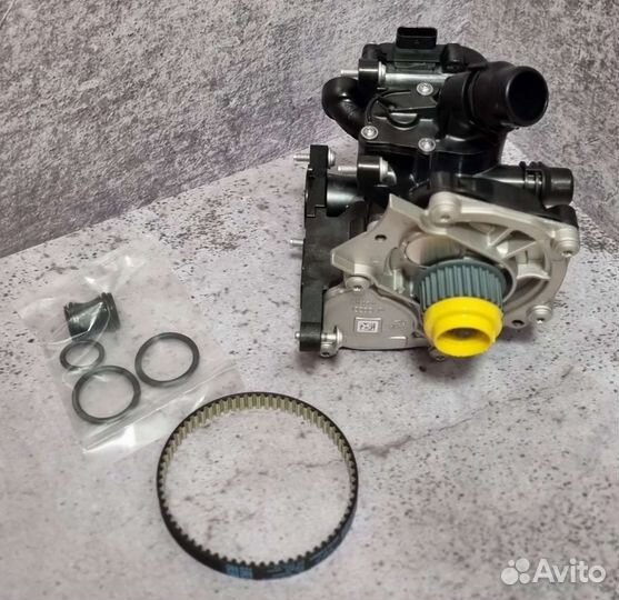 Помпа оригинал VAG 06L121111H