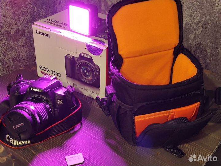 Фотоаппарат Canon EOS 250D Kit