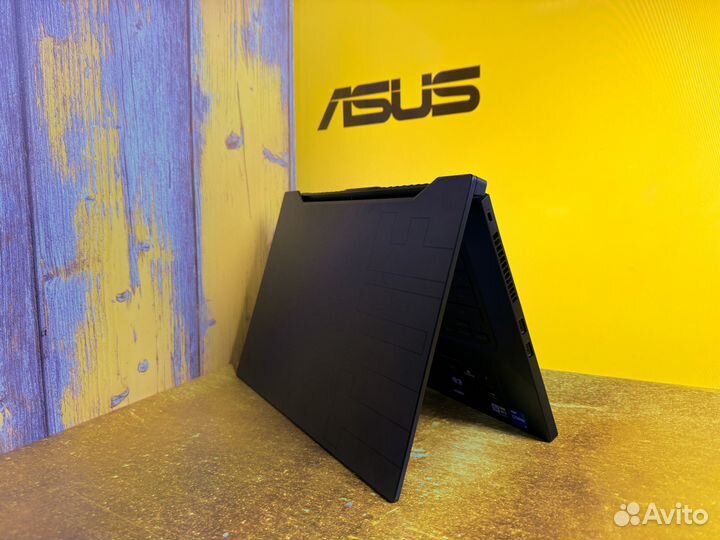 Игровой ноутбук Asus / Core i7 / RTX 3050 / SSD