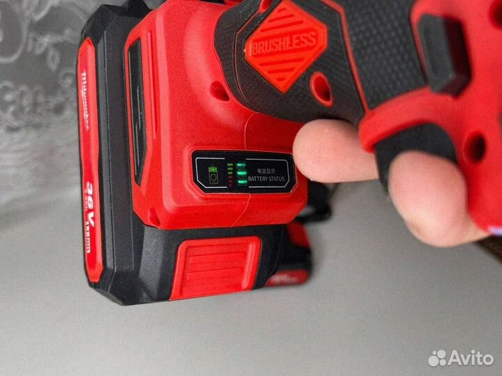 Шуруповерт (Абсолютно новый)