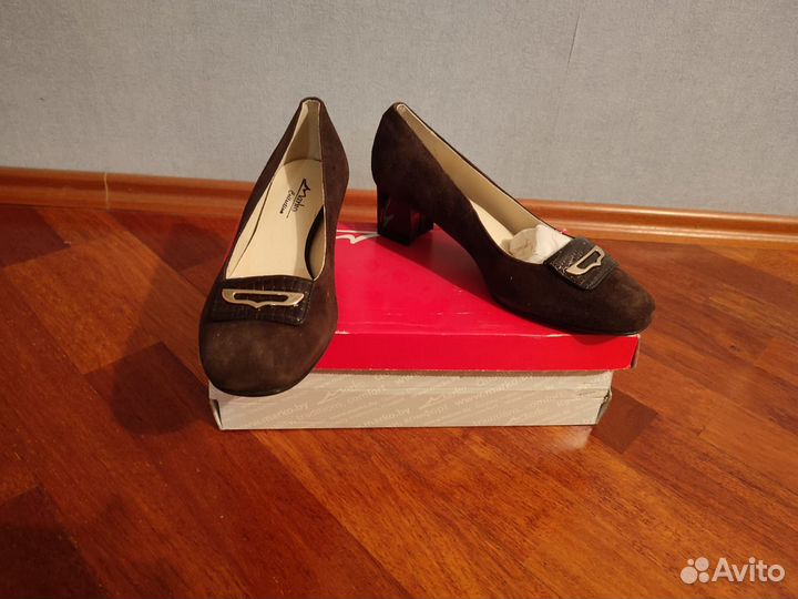 Туфли женские 39 размер натуральная замша коричнев