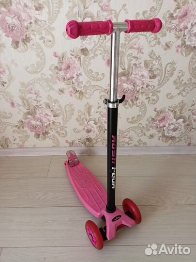 Самокат трехколесный детский