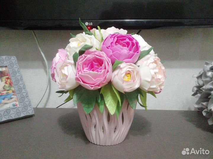 Цветы-светильники из изолона