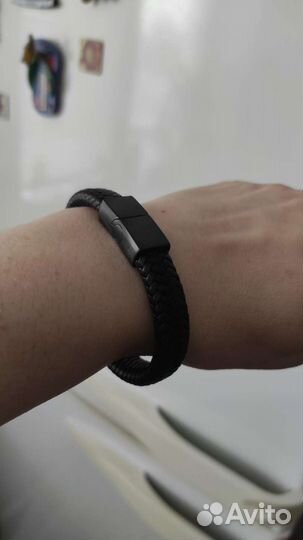 Кожаный браслет