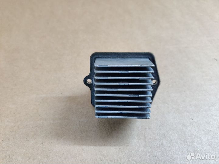 Резистор отопителя Митсубиси 7802A006