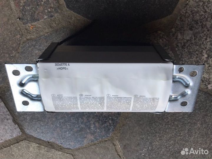 Подушка безопасности в торпедо передняя правая Bmw