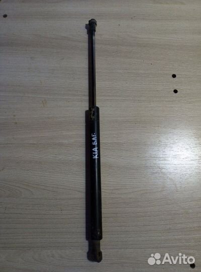 Амортизаторы багажника Kia Sportage 1 короткая