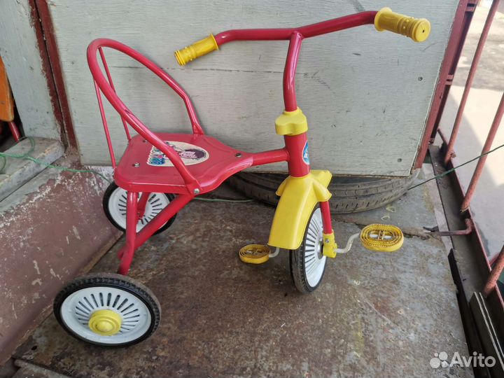 Велосипед детский трёхколёсный