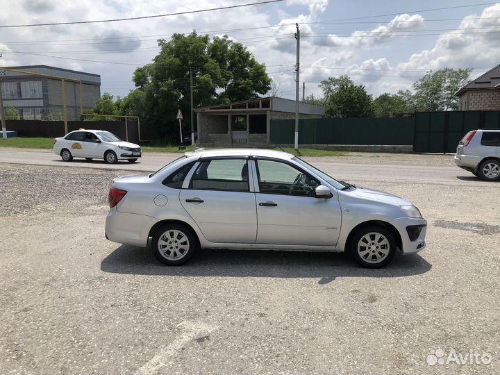 LADA Granta 1.6 МТ, 2012, 301 588 км
