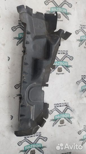 Воздуховод радиатора левый Peugeot 308 2007-2015