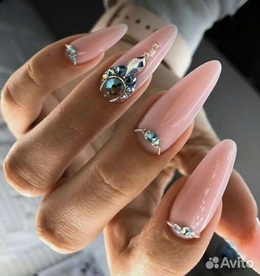 Наращивание ногтей модель