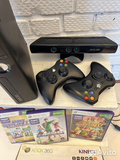 Xbox 360 +hdd250 +kinect +пульт +игры