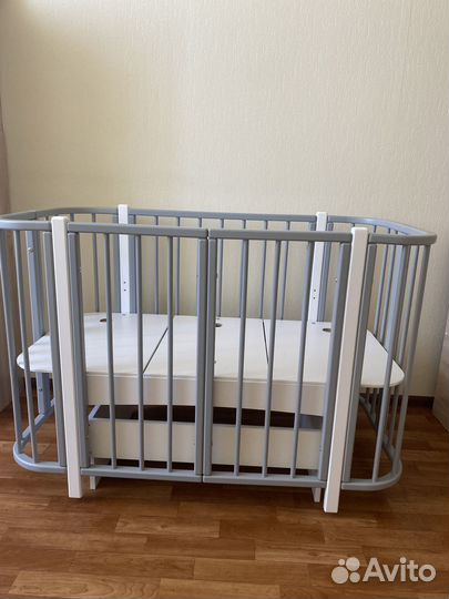 Кроватка для новорожденных
