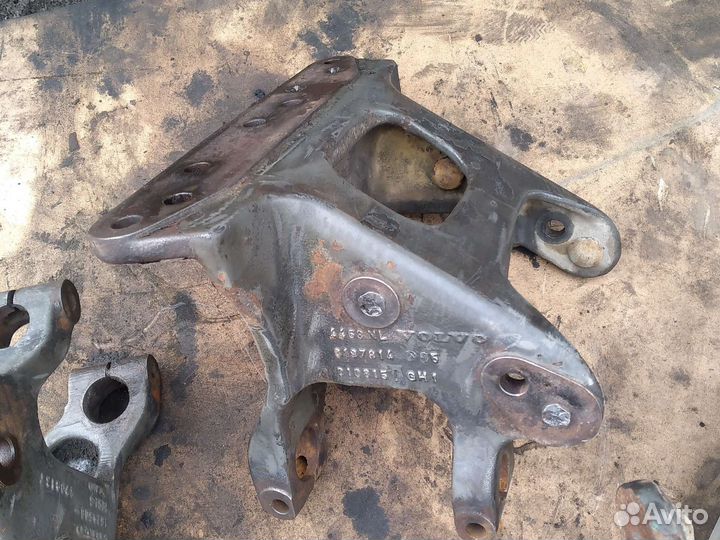 Кронштейн рессоры Volvo FH12