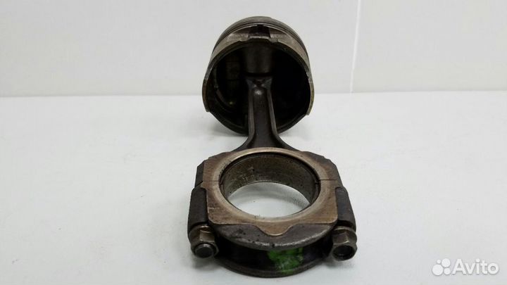 Шатун с поршнем двигателя двс Renault Megane 1 BA0