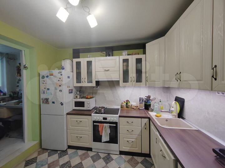 2-к. квартира, 57 м², 3/17 эт.