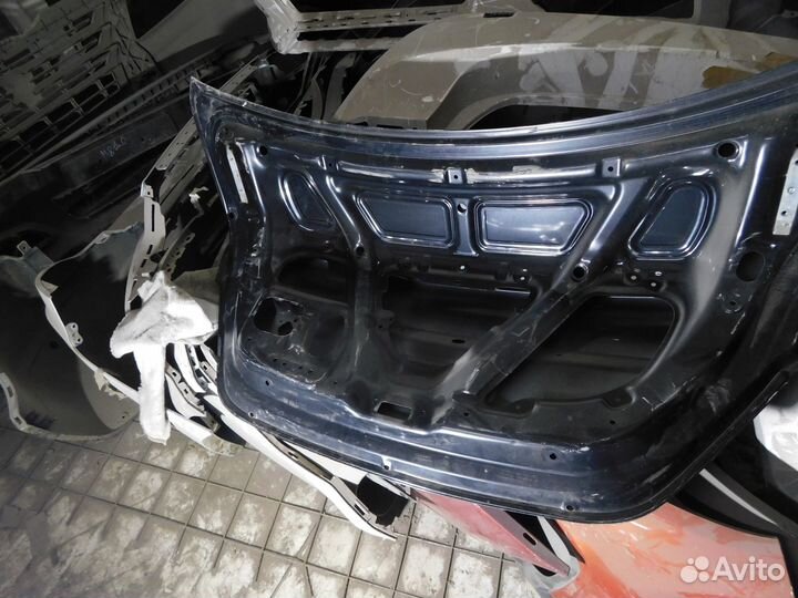 Крышка багажника Hyundai Solaris 1