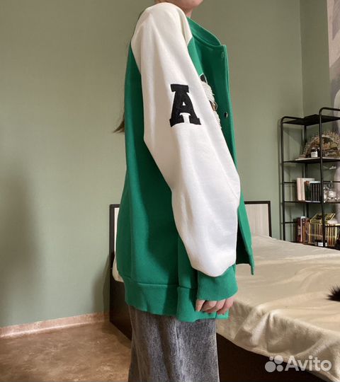 Кофта бомбер