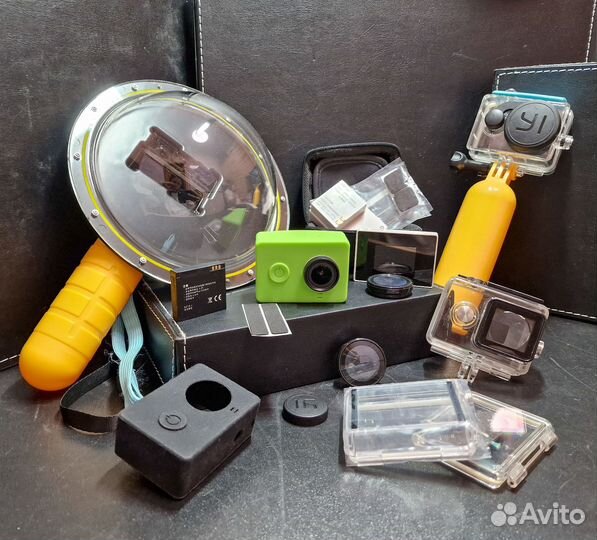 Экшн камера Yi Action camera basic белая