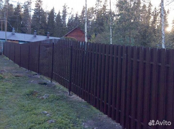 Забор евроштакетник