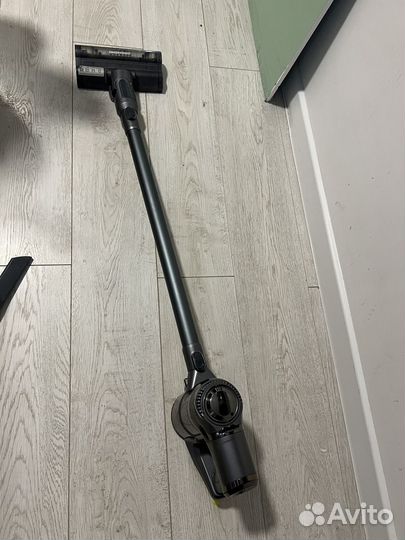 Пылесос ручной Redmond