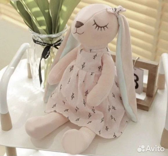 Мягкая игрушка Зайка в платье 35см плюшевая