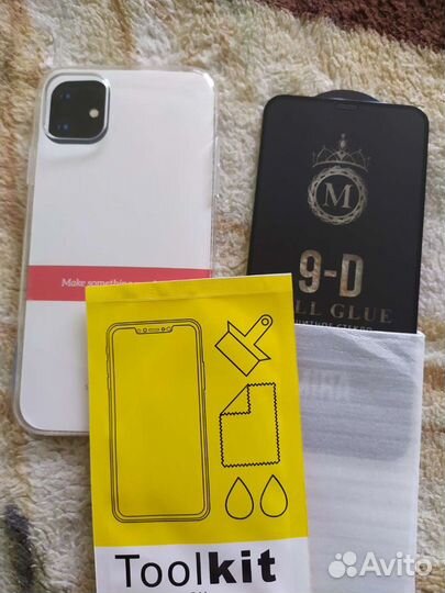 Чехол на iPhone 11