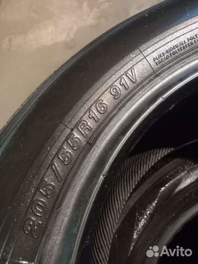 Yokohama BluEarth-A 205/55 R16