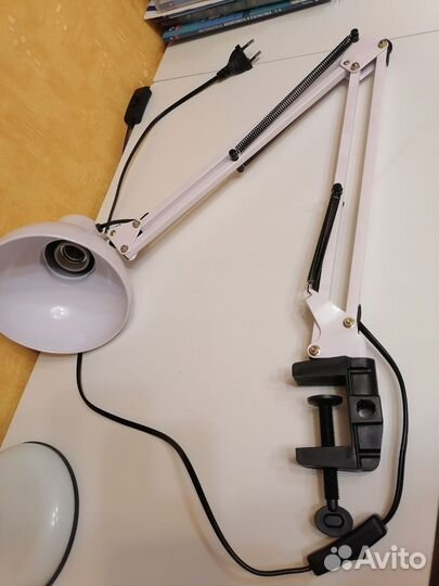 Лампа настольная