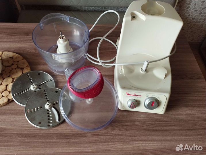 Кухонный комбайн moulinex