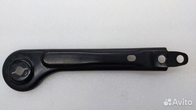 Кронштейн подрамника правый Hyundai Sonata DN G4KM