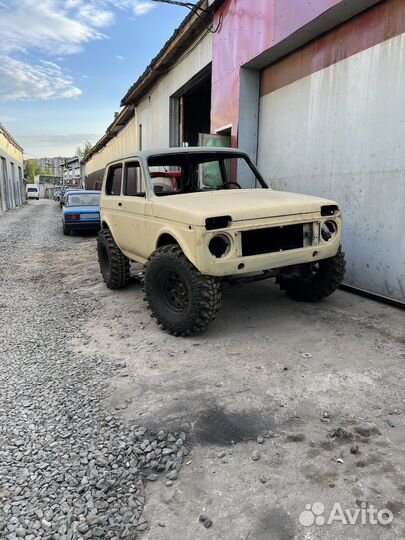LADA 4x4 (Нива) 1.7 МТ, 2002, 50 000 км