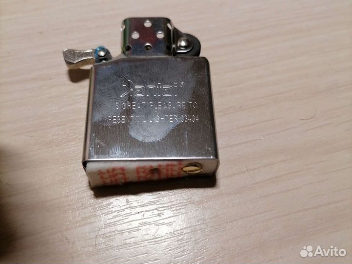 Зажигалка бензиновая