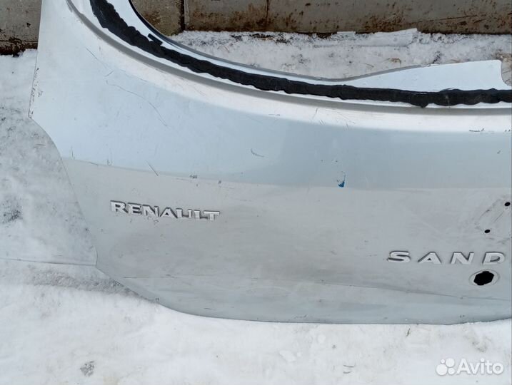 Renault Sandero 2 Крышка багажника