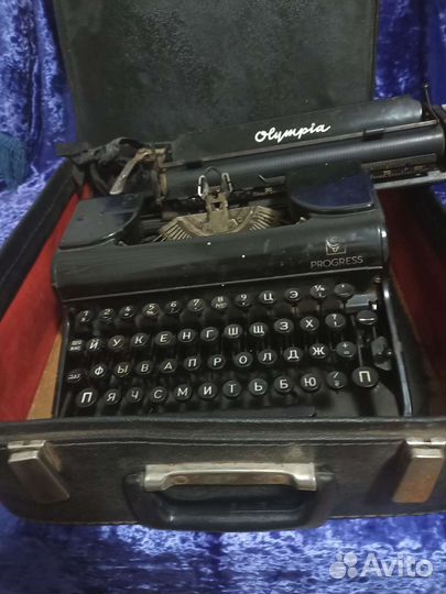 Печатная пишущая машинка Olympia progress