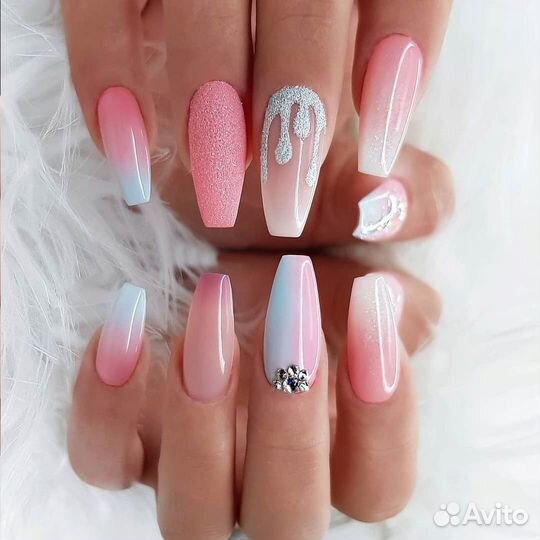 Маникюр педикюр