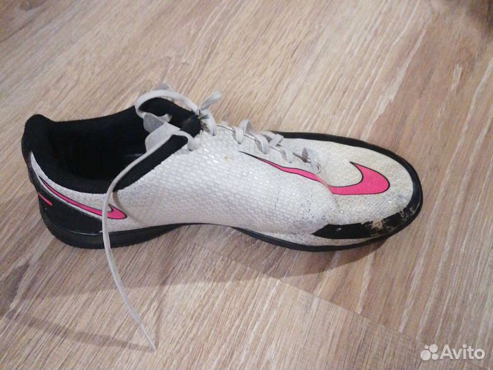 Бутсы nike phantom gt
