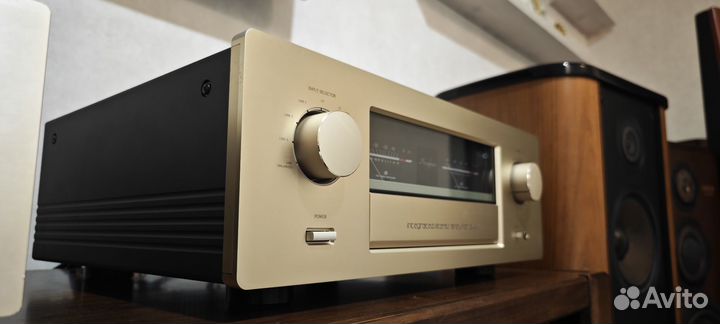 Accuphase E-406