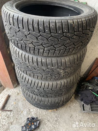Nokian Tyres Hakkapeliitta 7 215/55 R17 98T