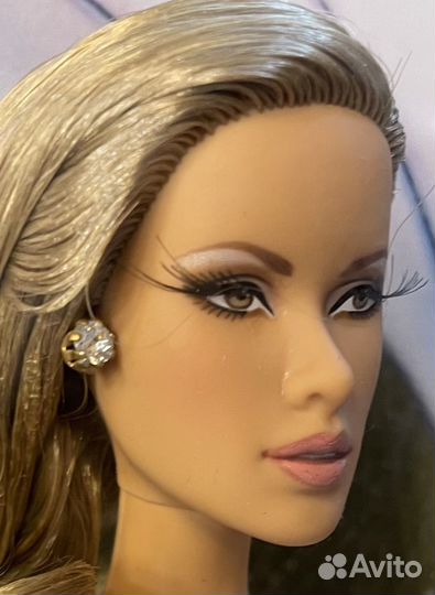 Barbie Pussy Galore / Dr. No James Bond