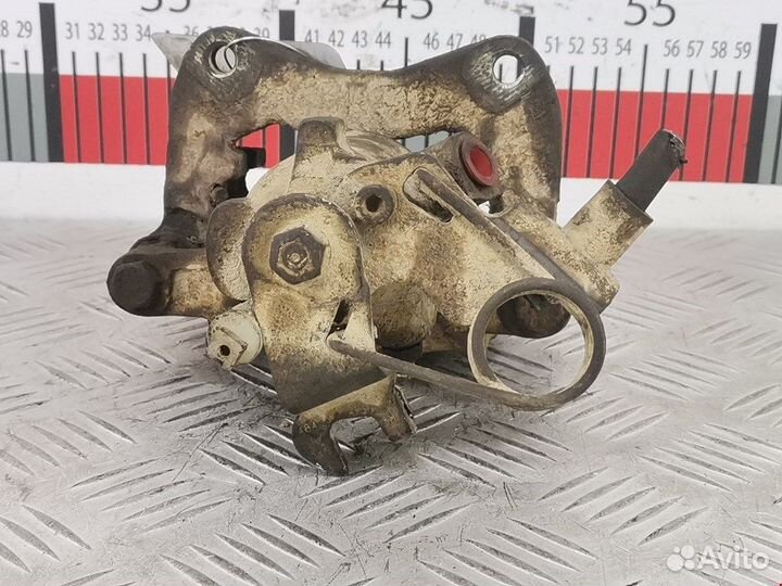 Суппорт задний правый для Audi A4 B5 8D0615424