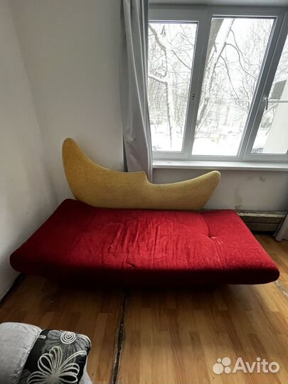 Отдам диван
