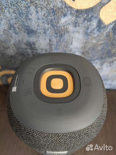 Умная колонка JBL Link Portable с Алисой от Яндекс