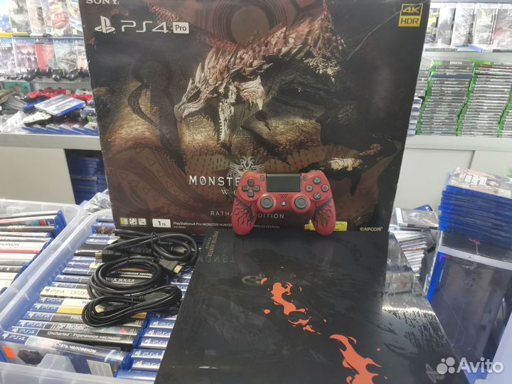 Sony PS4 limited edition Master Hunter