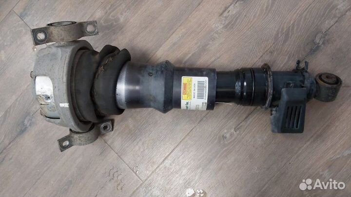 Стойка задняя правая Volkswagen Touareg 1 4.2 2006