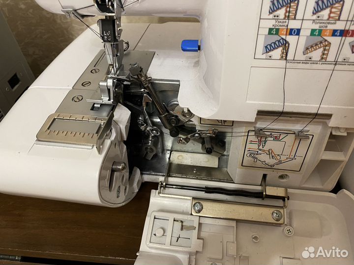 Оверлок Comfort 550